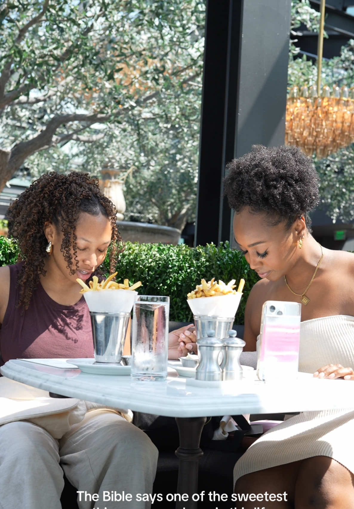 One of the greatest gifts is SISTERHOOD 💐 Love my sis @Ninagaloree  #faithandfitness #christian #christianinfluencer #christianitytiktok #CapCut 