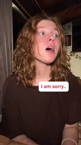 Don’t ALWAYS say “sorry” 👀 #English #englishspeaking #speakenglishfluently #speakenglishfaster #learn_english             