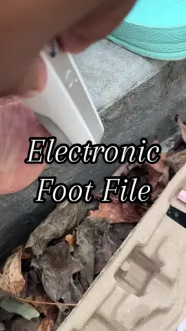 This electronic foot file will get your feet softened with its gentle smoothing ability! #pedicure #pedicurekit #pedicuretools 