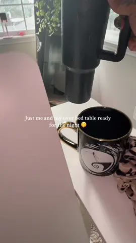 Replying to @Chan #overbedtable #bedsidetable #bedtray #homedecor #tiktokshopblackfriday 
