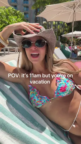 Just a little baby one 🍹  #keepingupwiththekardashians #kuwtk #vacations #hawaiicheck #mauibabe 