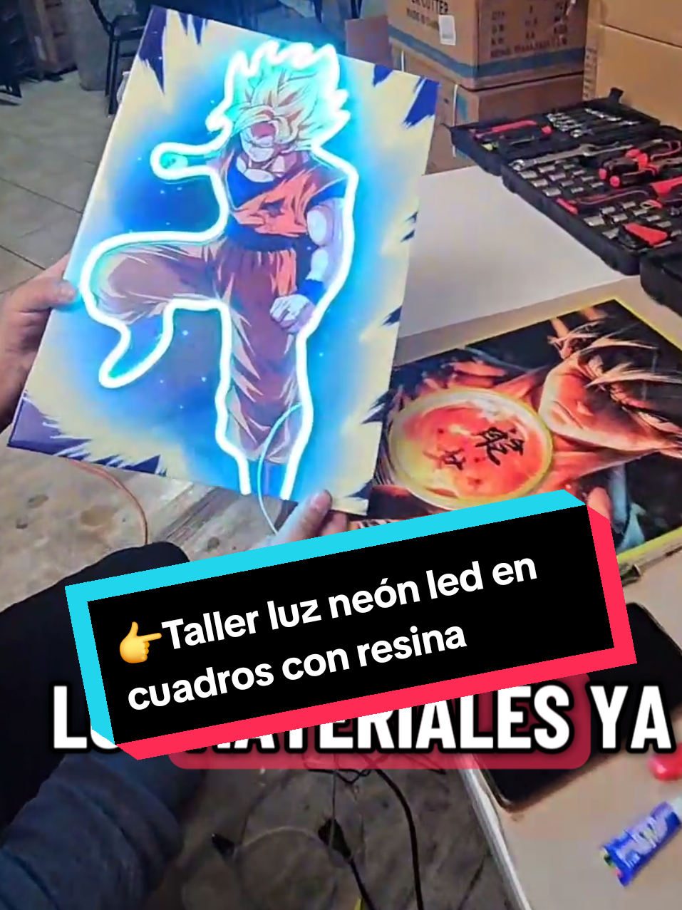 👉Taller luz neón led en cuadros con resina  👉Whatsapp:969163797 #neon #led #luzled #cuadrosneon #fyp 