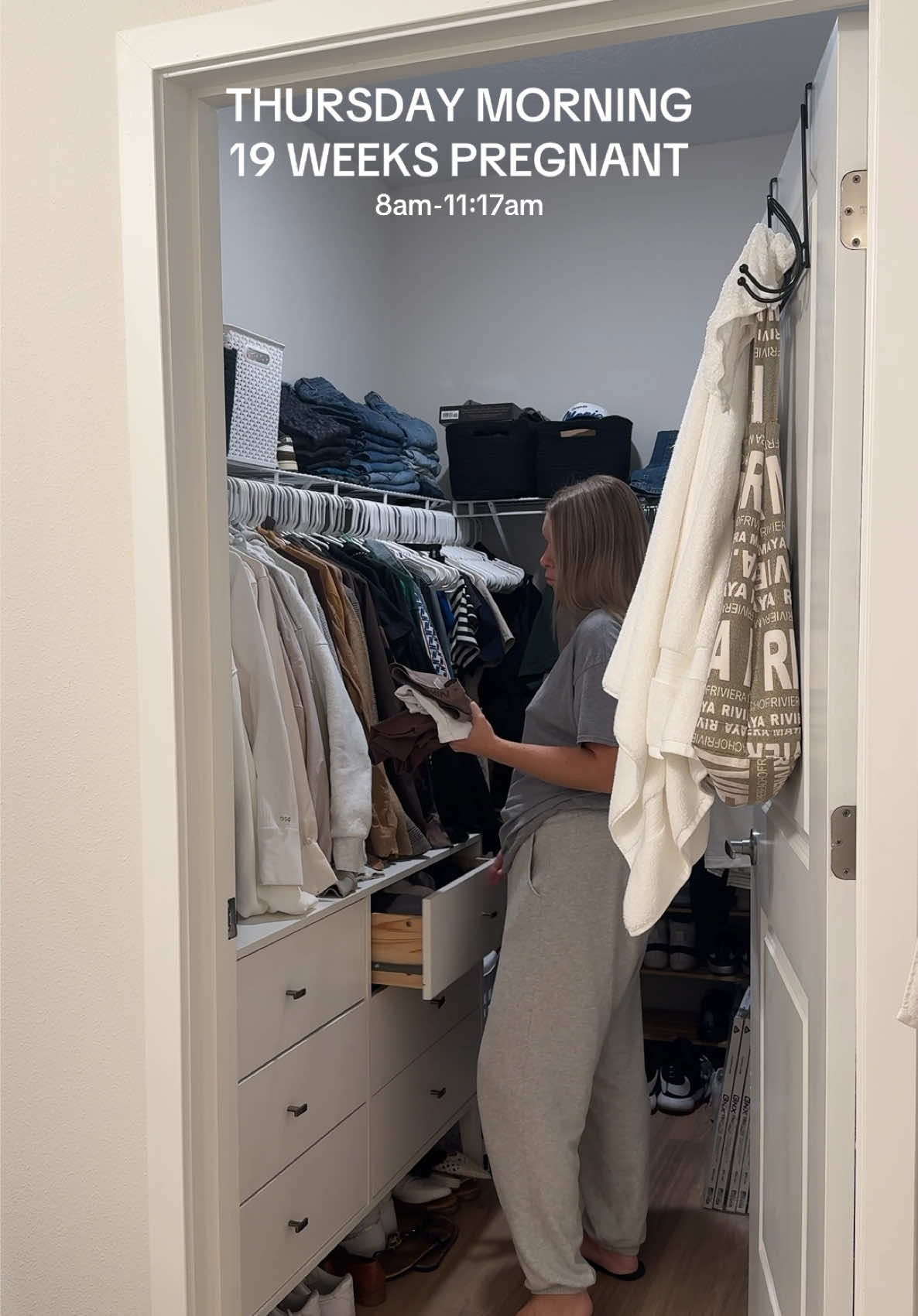 Not me tripping over the cat toys 😂😂  Happy Thursday, friends!!  #thursdaymorning #morningvlog #morningroutine #pregnantmama 