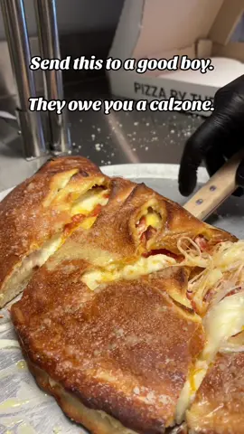 You know who to send this to 😉 📍3966 Dodson Chapel Rd 📞615-982-8888 🌐https://salvopizza.com #pizza #pizzalover #cateringservice #catering #pasta   