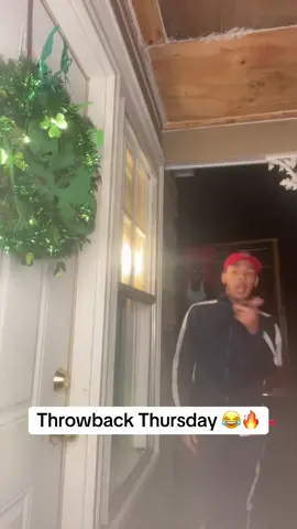 Mannn it use to take so long to edit stuff like this!😂😂😵‍💫 i miss making this content dont yall??? #foryou #comedy #lipsync #sisters #fightingskills 