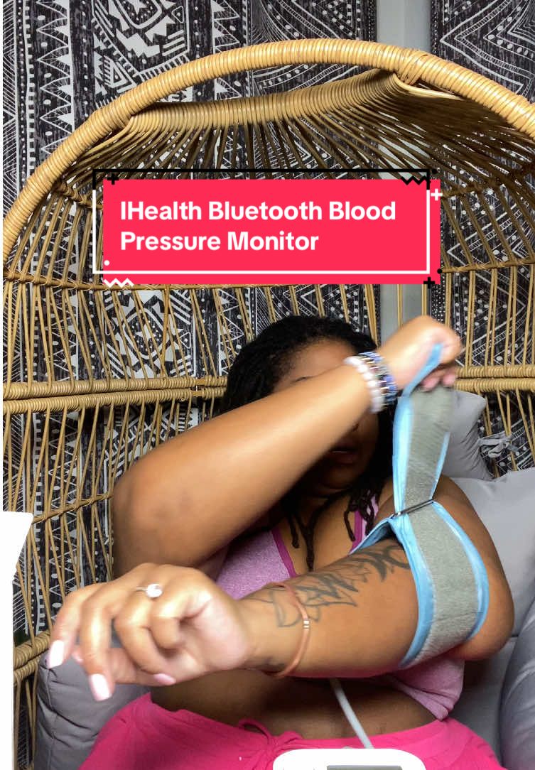 I needed a new one so bad! This will make a great gift for your loved one! This will also fit in your purse or bag. I love it! #ihealth #bluetoothbloodpressuremonitor #hypertension #bloodpressure 