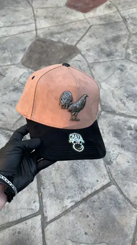 Gorra de Gallo de alta calidad 🐓 #gallos #rancho #hats #gorras #animals 