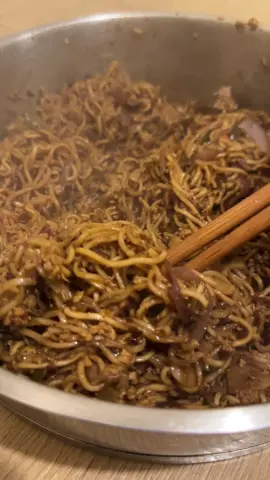 පොඩි බඩගින්නට kottu mee follow karala සෙට් වෙන්න #srilanka🇱🇰 #srilankan_tik_tok🇱🇰 #virul #trend #srilankanfood 
