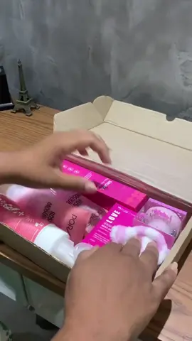 ✨🌷Kit skin care limpeza de pele Rosa Mosqueta. O kit perfeito para você cuidar da sua pele. ✅Garanta já o seu, link nos comentários 🔗 #cuidadoscomapele #rosamosqueta #rotinaskincare 