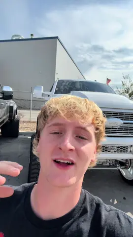 Your Cummins can not compete #f350powerstroke #s400gang #soundcheck #truckbuild #fyp 