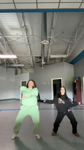 The coaches hopping on some trends. 🫠❤️😂 #elitedanceartsco #dance #dancecoach 