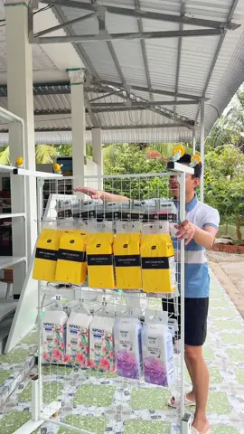 Kệ sắt móc treo khung lưới có bánh xe đẩy tặng kèm 10 móc#kesatmoctreo #kemoctreo #kekhungluoi #kecobanhxe #kesatkhungluoi 