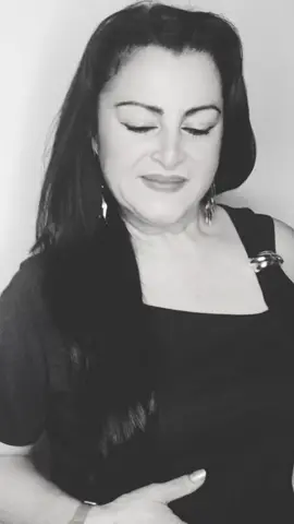 Amor Estudiantil-Marinella#Music #Sentimiento #Amor #Que pena Que pena llevare cuando yo me encuentre lejos de tí 