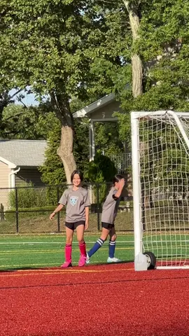 Twin v Twin! Mia is usually so competitive, I was shocked to see her not even attempt to stop the ball! I found out later Emi asked her not to save it… 🤣 #goalkeeper #girlssoccer #twintok 