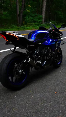 🫀🔥……..#1000cc #motorcycle #yamahar1 #motivation #scproject 