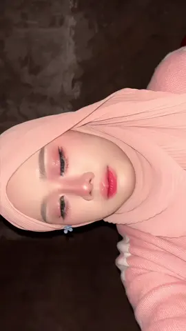 Ikutan 😀😀 #fyppppppppppppppppppppppp #fypageシ #fyp #belajarmakeup #makeuptransisi  