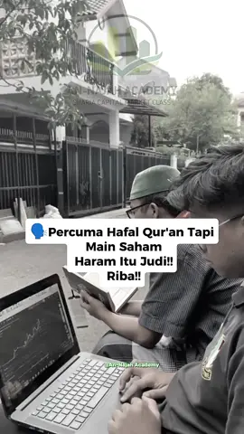 Pergi ke pasar membeli rempah, Jangan lupa bawa di baki. Saham syariah penuh berkah, Bukan judi, tapi investasi. 👉 Koment 