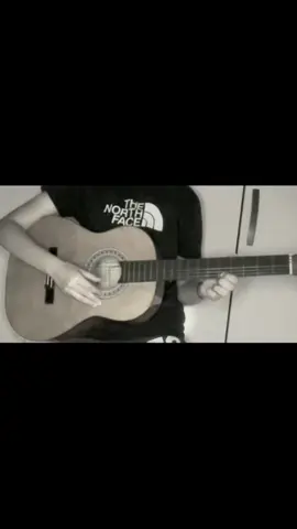 عمرو دياب خليك معايا جيتار | Amr diab - khalik maaya guitar #guitar #fyp #amrdiab #khalik_maaya 