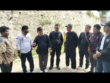 DESA RANCAPANGUNG, KECAMATAN CILILIN DAN DIANS KABUPATEN BANDUNG BARAT BERGERAK CEPAT MENINJAU LOKASI RUMAH WARGA YANG TIDAK LAYAK HUNI. Selain mendapat bantuan sembako warga desa Rancapangung Kecamatan Cililin akan mendapat perbaikan rumah oleh pemerintah setempat.