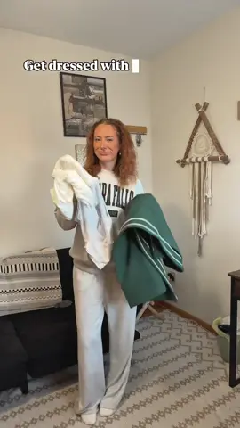 Get dressed with me for school! #LanguageLearning #teachersoftiktok #fourthgradeteacher #getdressedwithme 