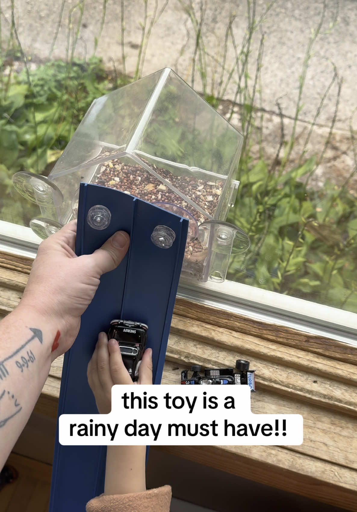 We spent all afternoon sticking this flexible 15ft track to different windows & walls and made jumps, ramps, loops, and races! A must have for car loving kiddos 🥰🚘🏁 #ad #tiktokshop #sahm #boymom #toys #MomsofTikTok 