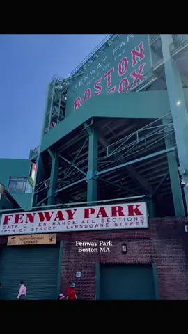 Fenway Park ⚾️📍🧦 La casa de los RED SOX DE BOSTON ⚾️🚩 #bostontiktok #redsoxbaseball #baseball #fenwaypark #sweetcaroline 