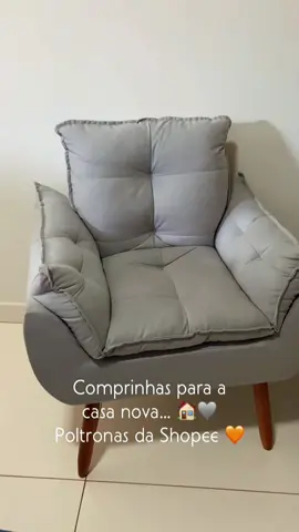 Dê uma olhada em Kit 02 Poltrona Decorativa Opalla Pés Palito Premium Suede Várias Cores por R$407,94. Compre na Shopee agora! https://s.shopee.com.br/5pyXIZmtIk