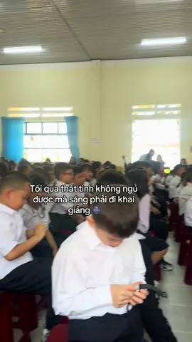 Tuổi ăn tuổi ngủ bắt đi học 🤧