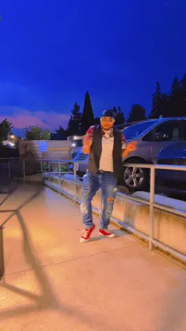 There’s no time to lose so just bust a move ##stayblessed##soul##letsgroove##realmen