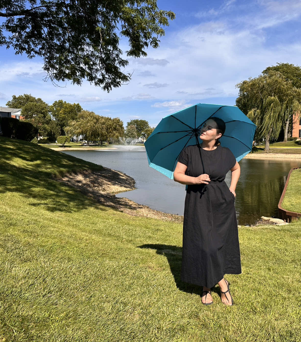 Rain or shine, your look stays flawless with the @Zomake umbrella ☔ The chic accessory every beauty lover needs✨ #Zomake #umbrella #BeautyTok #aesthetic #OOTD    