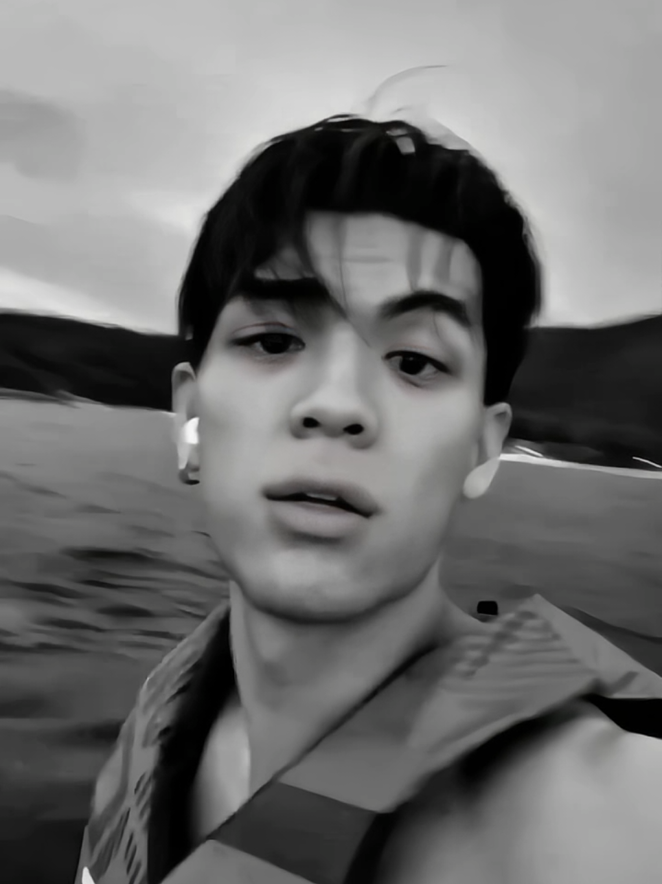 gedung gmm #josswayar #gmmtvboys #jossgawin #4u #thaienthu 