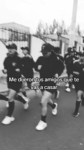 Me dijeron jaja risa me da 😂🤷🏽#frases #medijerontusamigasquetevasacasar #fypシ゚viral #ejercito #ambato 