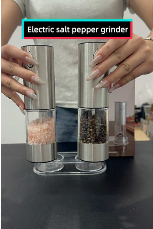 Stylish appearance,powerful motor,a must have in the kitchen.#Electric pepper grinder#Stainless steel rechargeable pepper grinder#gravity electric salt and pepper grinder set#Large capacity automatic salt and pepper grinder 