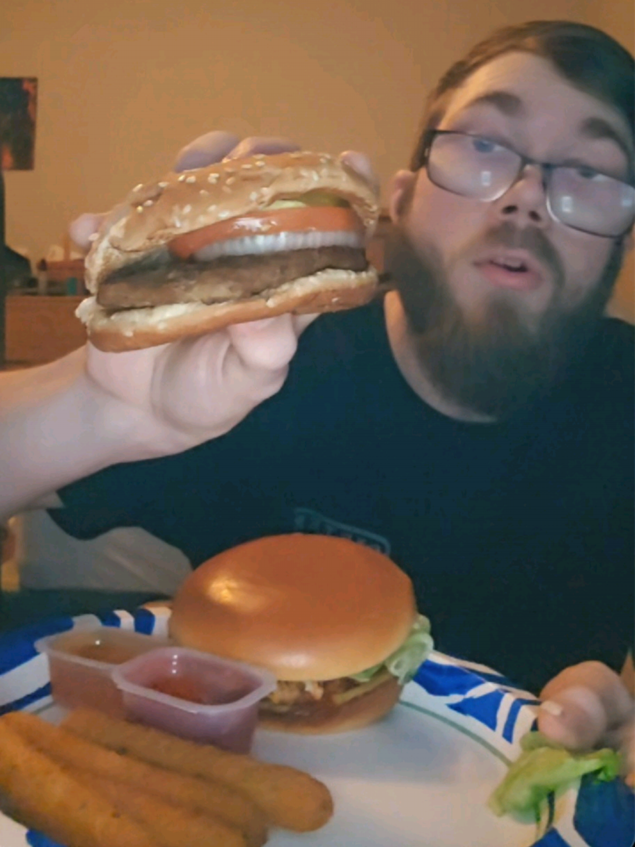 Burgers be banging fr fr  #eatingshow #mukbang #burgerking #fyp 