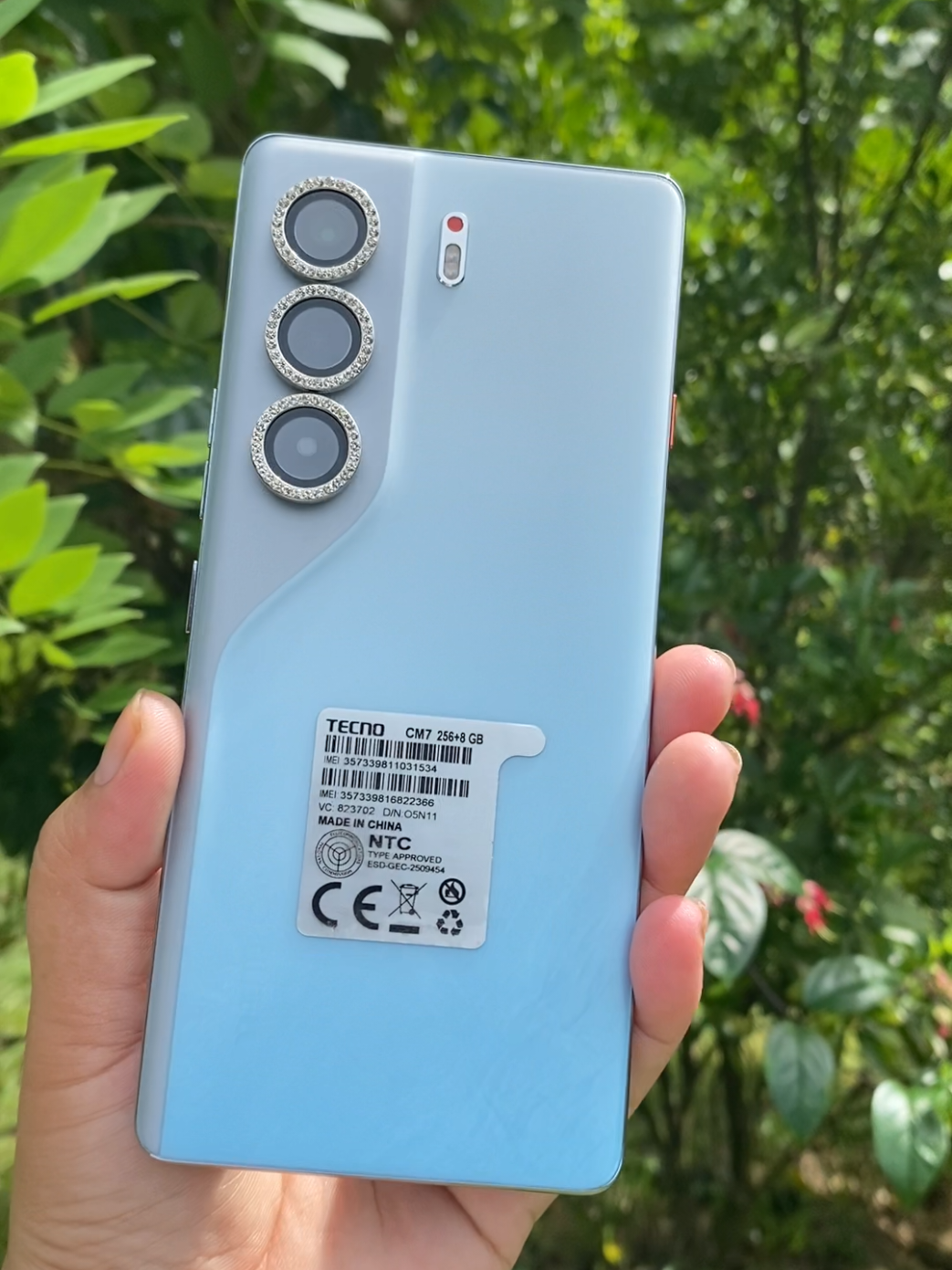 Mine is Glacier White 🤍❄ WHAT'S YOURS ??   my 1 month old TECHNO CAMON 40 PRO 5G 🥰  #technocamon40pro5g #fypage #foryoupage❤️❤️ #foryou  #technocamon40series 