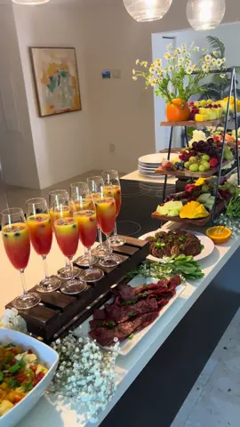 Weekends are made for intimate Bridal shower brunches🥰🌸🥞✨🌴 #miamiprivatechef #privatechefmiami🔪 #cheflife #chef #tasteofhome     