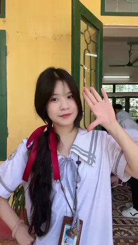 kéo trắng da 75🤓 mí mom về hết ch z #xiuling4226 #dailyvlog #Vlog #schoolgirl #fyp 