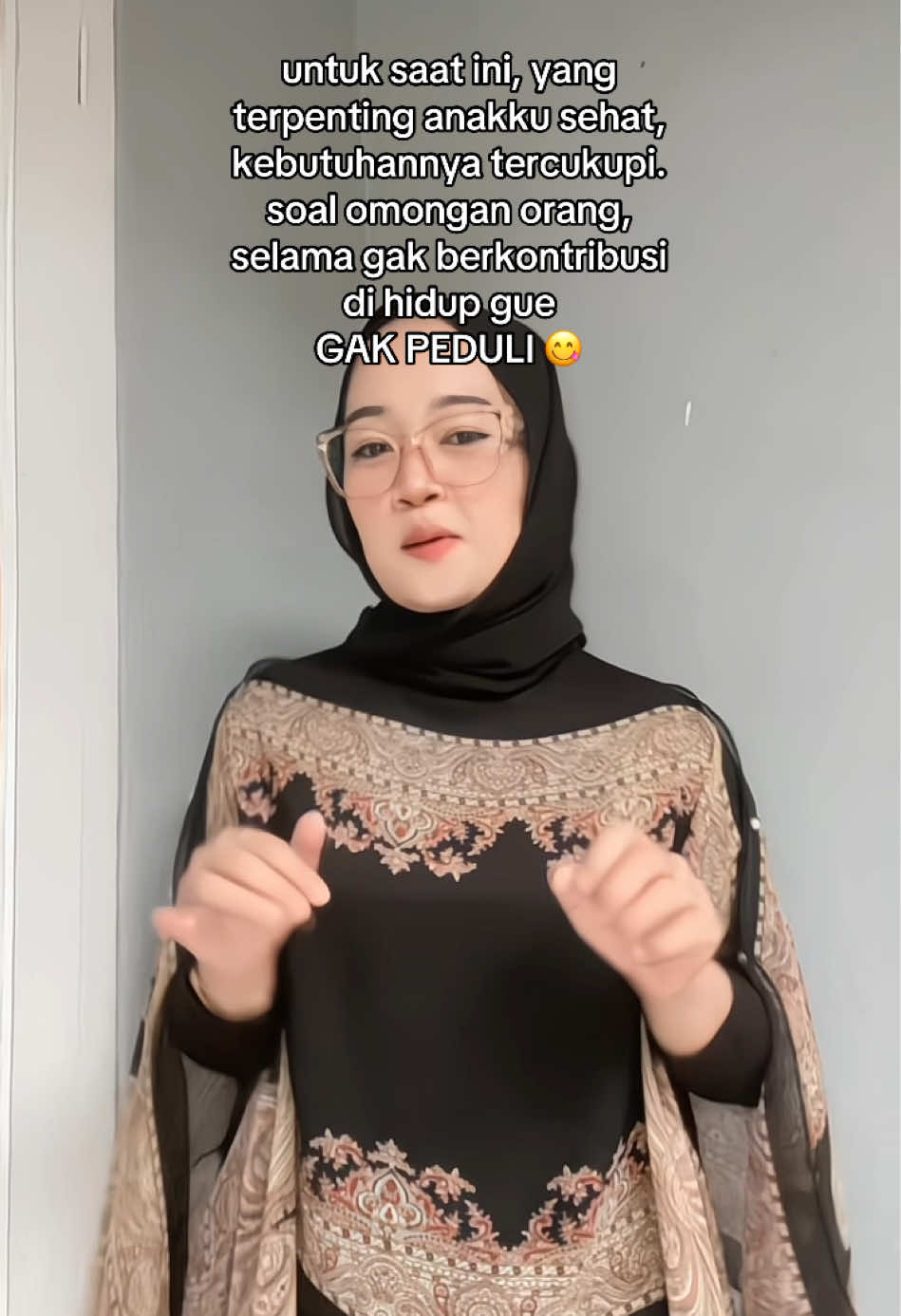 selama gak bantu apa* di larang berisik 🤫 #singlemom #pejuangnafkah #outfitkondangan #atasanwanita #atasanwanitamurah 