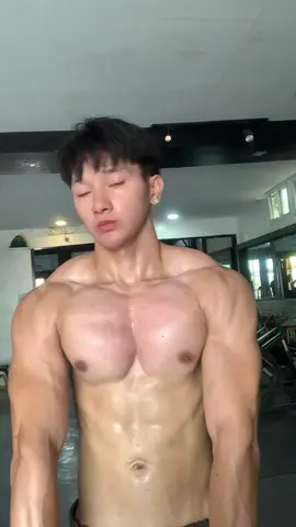 Chest pump! -ig: inocdlcrz 