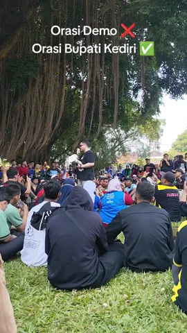 orasi Bupati Kediri usai Jumat Bersih bareng seluruh masyarakat Kediri di Area Pemkab Kediri