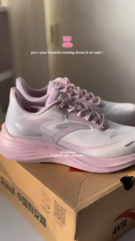 super lightweight and perfect shoes for 10k steps, running/walking or any outdoor activities #anta #antashoes #runningshoes #travelshoes #shoes 