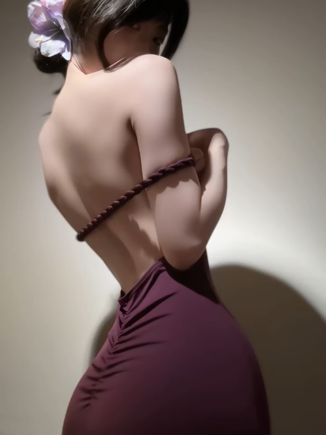 “Một bờ vai gầy, một tấm lưng nhỏ, đủ khiến trái tim ai đó rung động.”#viral #fyp #BeautifulGirl #Pretty #AsianBeauty #Lovely #Charming #AngelFace #CuteGirl #Queen #Princess