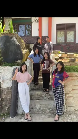 🧟‍♀️🧟‍♀️