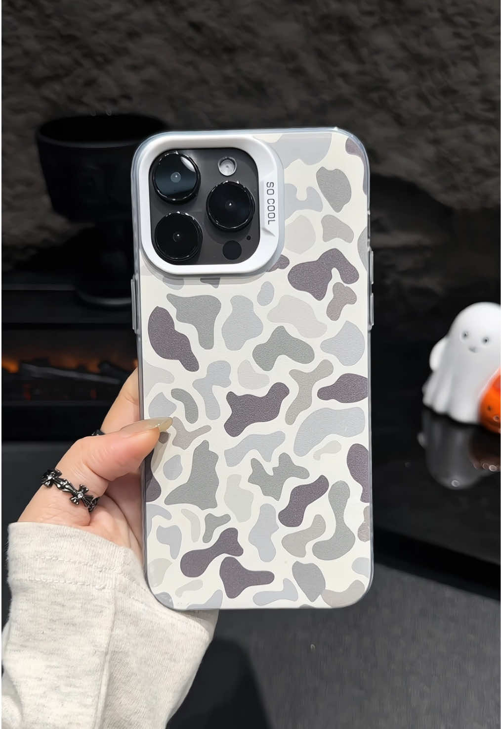 Not here to blend in #camo #camouflage #fashion #chic #minimalist 