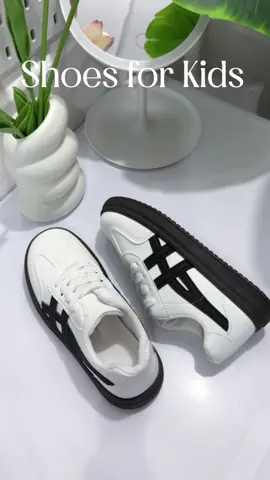 Rubber shoes for kids #kidsshoes #shoesforkids #shoes #whiteshoes #rubbershoes 