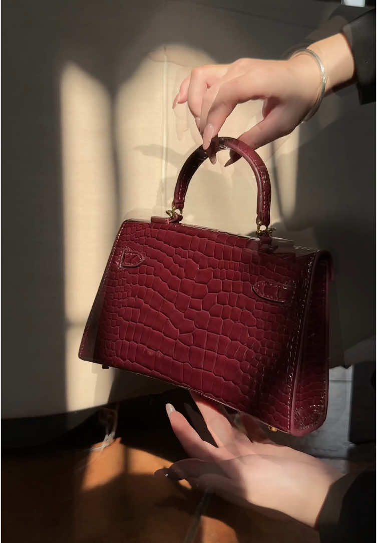 Classic crocodile-grain leather small aquare bag!#LanguageLearning #luxury #bag #bag #fall #Fashion #fall #crossbodybag 