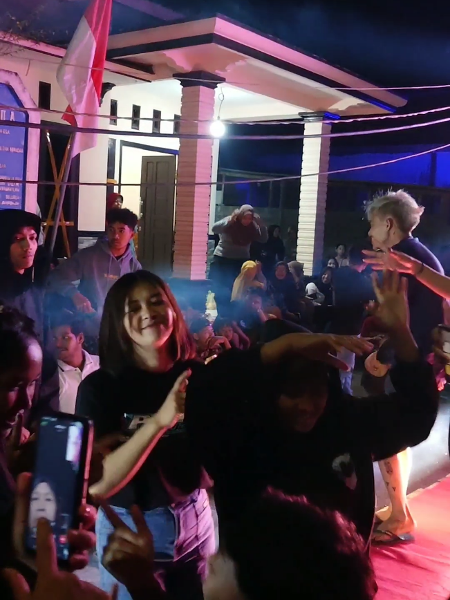 CEK SOUND LABA LABA AUDIO SOUND SYSTEM DI DUSUN WONOGIRI DESA WONOKERTO BANTUR MALANG.. #CekSoundAudioSoundSysten #LabaLabaAudio #DusunWonogiriDesaWonokertoBanturMalang SELASA, 26 AGUSTUS 2025 BISMILLAAHIR ROHMAANIR ROHIIM.. ASSALAAMU  'ALAIKUM WAROHMATULLOOHI WABAROKAATUH.. ALHAMDULILLAAHI ROBBIL 'AALAMIIN.. ALLOOHUMMA SHOLLI 'ALAA SAYYIDINAA MUHAMMAD WA 'ALAA AALI SAYYIDINAA MUHAMMAD NABIYYIL UMMIYYI.. ASTAGHFIRULLOOHAL 'ADHIIM LIWAALIDAIYA WARHAMHUMA KAMAA ROBBAYAANII SHOGHIIRO WALIJAMII 'IL MU'MINIINA WALMU'MINAAT WALMUSLIMIINA WAL MUSLIMAAT.. SLUMAN SLUMUN SLAMET KARENA BANTUAN GUSTI ALLOOH SWT.. 