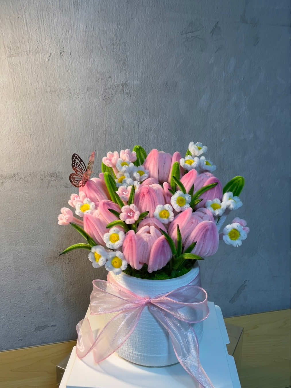 ชมพูตะโกนน🌷🫶🏻  Kimflowers.DIY Line:@438uxass🙇🏻‍♂️🤍 #flowers #ดอกไม้ลวดกํามะหยี่ #ช่อดอกไม้ #congratulation#kimflowers.diy