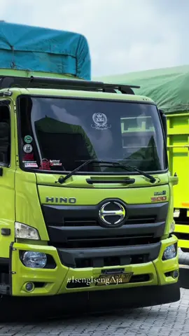 @Official KMJ Transport  @BAHANGABUTAN  @RIYAN  #merakbakauheni #hinomodif #hinoganteng #hino500 #europe #penyebranganmerak #ferizynaikferryeasy #asdpindonesiaferry #hinosumbar #aquadulu #asdpmerak #hinoeuro4 #euro4 #asdp 