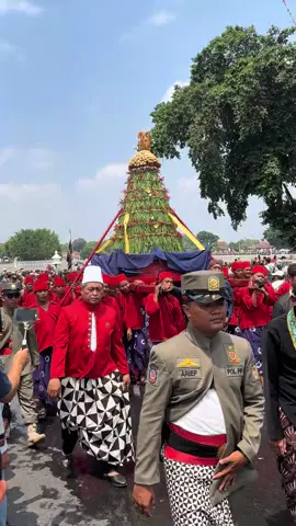 Hajad Dalem Garebeg Mulud Dal 1959 Keraton Ngayogyakarta Hadiningrat  #jogjaistimewa #fyp #yogyakarta #budaya #indonesia🇮🇩 